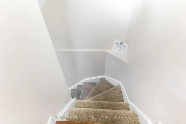 Additional image 41 of 32 Summerdale Cres