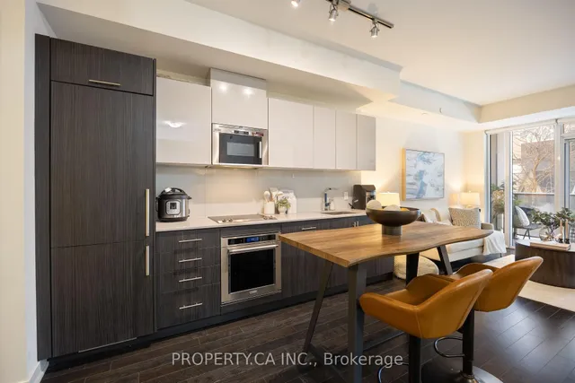 Additional image 5 of 330 Richmond St Unit 319