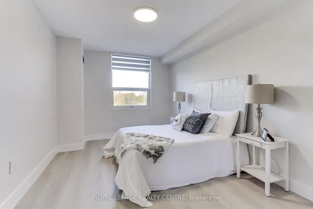 Additional image 28 of 362 The East Mall N/A Unit 304