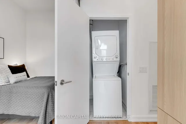 Additional image 19 of 500 Dupont St Unit 207