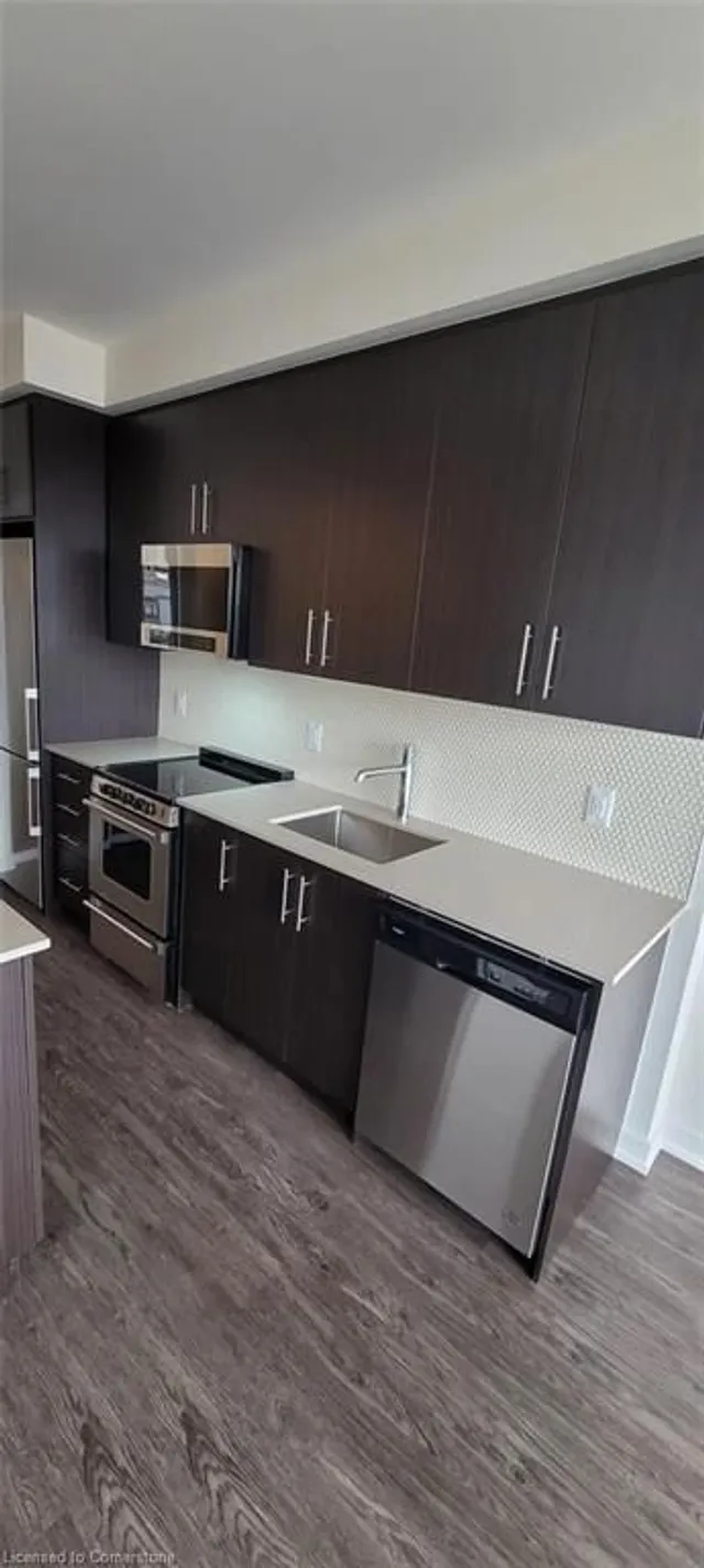 Additional image 26 of 212 King William St Unit 801