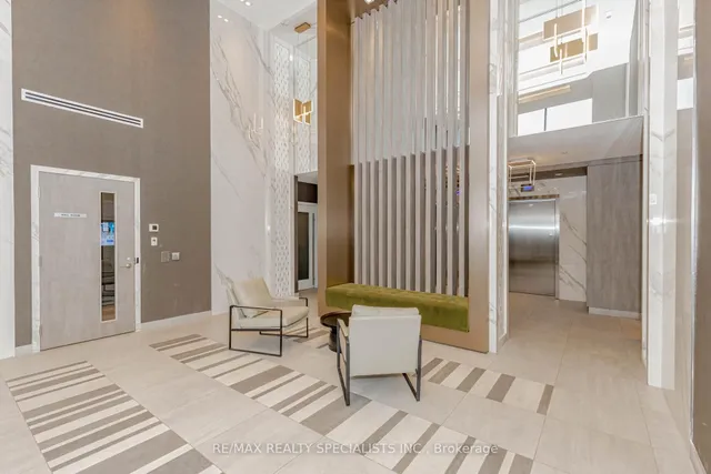 Additional image 11 of 415 Main St Unit 105