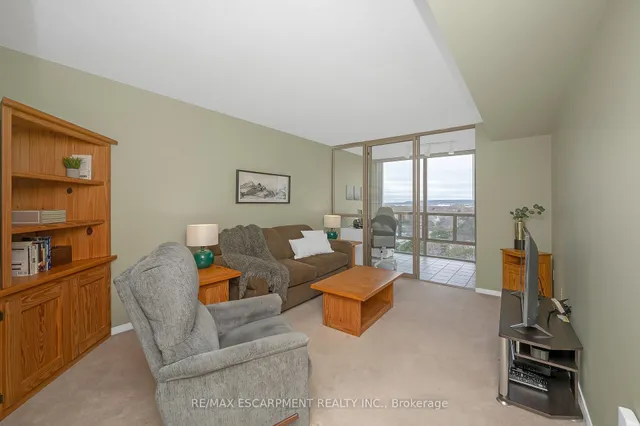 Additional image 14 of 5070 Pinedale Ave Unit 1109