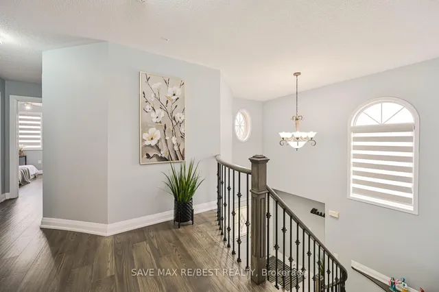 Additional image 24 of 29 Baccarat Cres