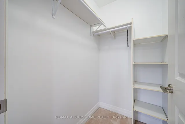 Additional image 29 of 23 Carlton St Unit 310