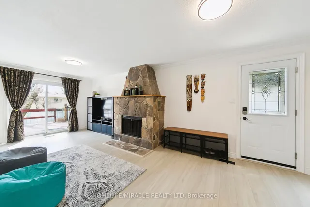 Additional image 34 of 1612 Wavell Cres