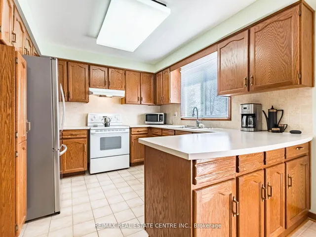 Additional image 20 of 34 Inverary Dr