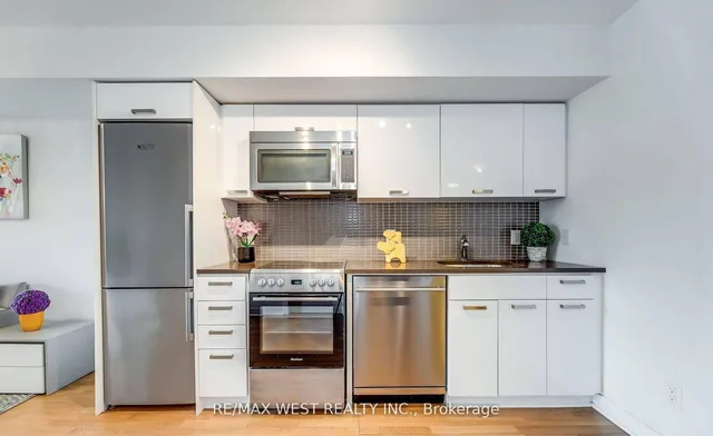 Additional image 6 of 295 Adelaide St Unit 802