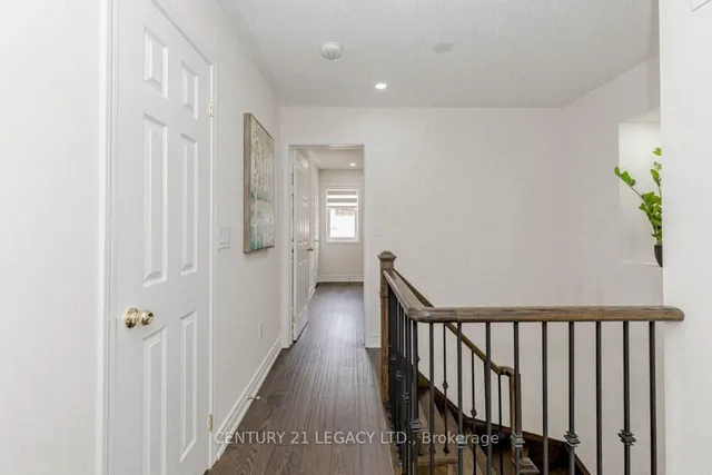 Additional image 32 of 25 Unionville Cres