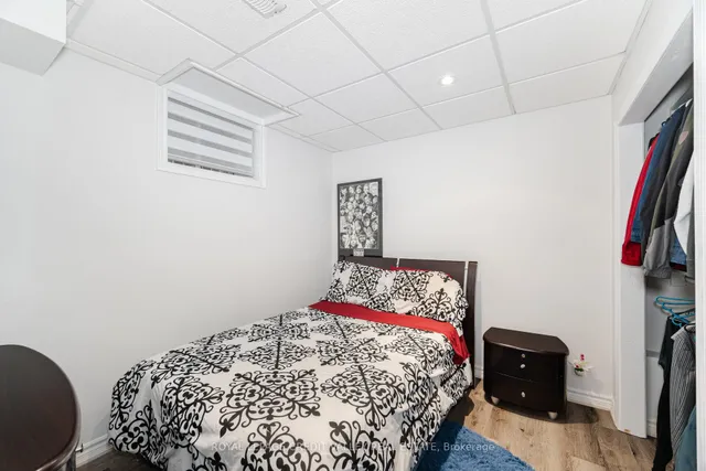 Additional image 42 of 2 Bramoak Cres