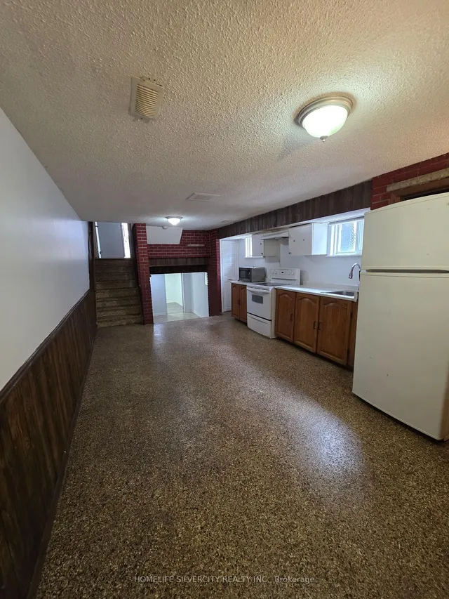 Additional image 23 of 3758 Keenan Cres