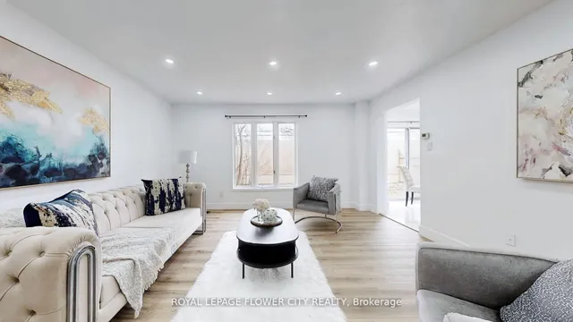 Additional image 3 of 101 Chipmunk Cres