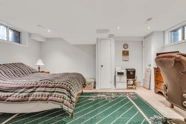 Additional image 38 of 294 Oak Park Ave