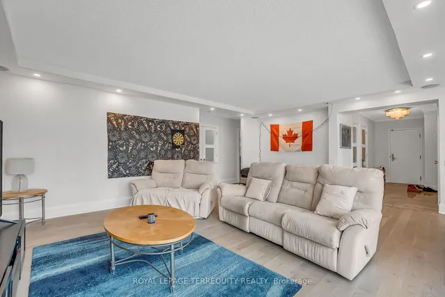 Additional image 4 of 71 Simcoe St Unit 2103