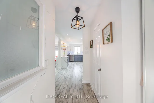 Additional image 5 of 738 Greycedar Cres