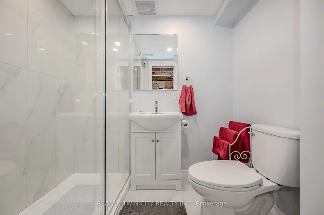 Additional image 44 of 136 St Jerome Cres