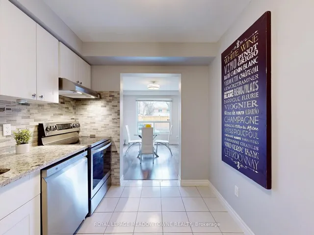 Additional image 17 of 152 Essling Ave