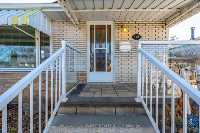 Additional image 3 of 648 THORNWOOD Ave