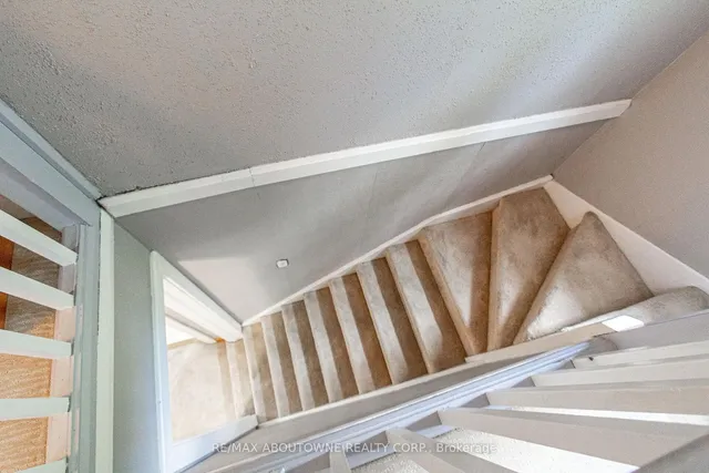 Additional image 19 of 30 Wolcott Ave