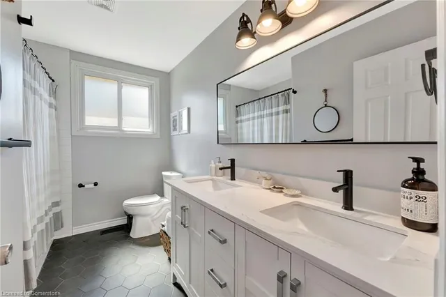 Additional image 22 of 15 Elsa Crt