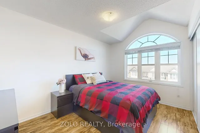 Additional image 26 of 201 Woodley Cres