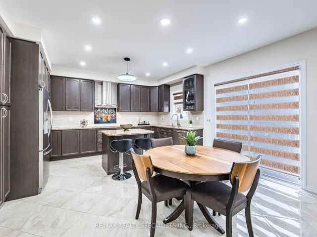 Additional image 14 of 23 Henry Moody Dr