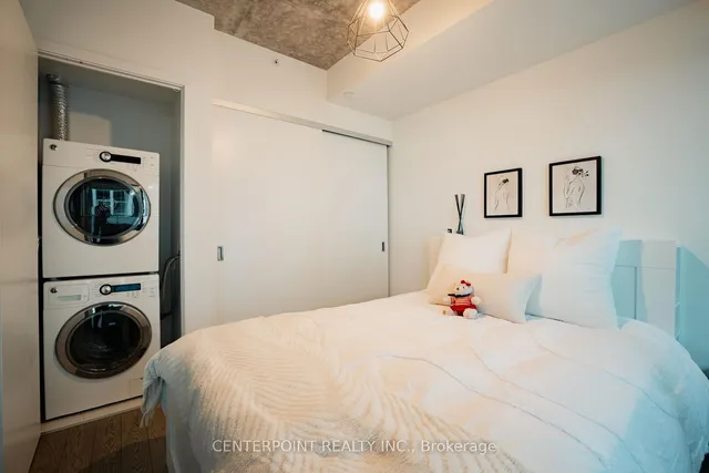 Additional image 10 of 11 Charlotte St Unit 1201