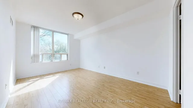 Additional image 15 of 28 Empress Ave Unit 505