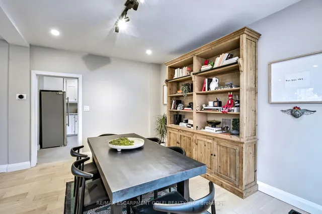 Additional image 12 of 131 Alpine Ave