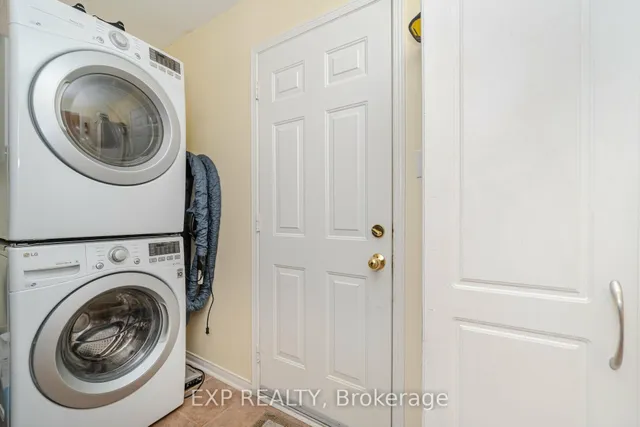 Additional image 41 of 1171 Mcmullen Cres