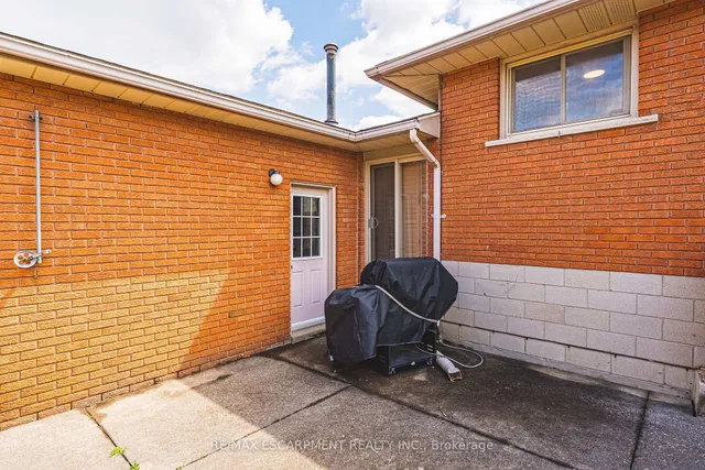 Additional image 42 of 98 Deerhurst Rd