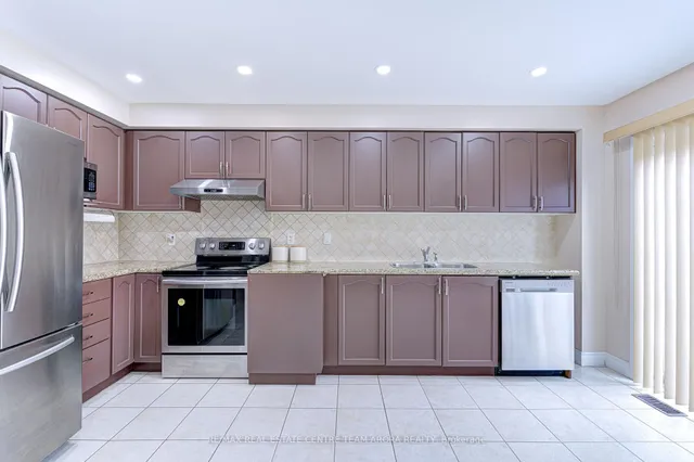 Additional image 12 of 27 Beresford Cres