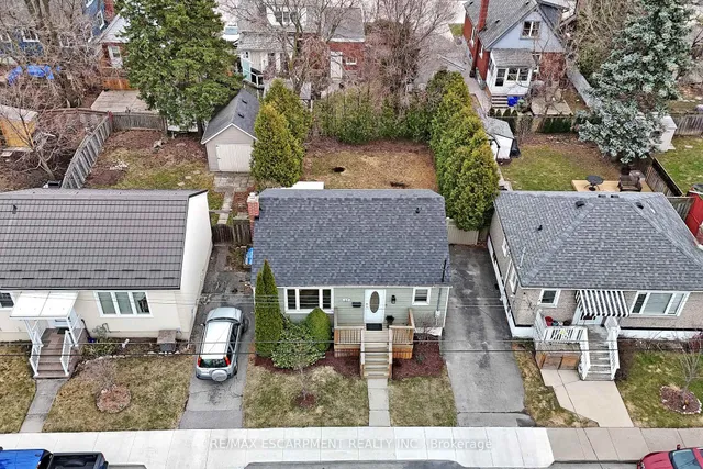 Additional image 48 of 37 Salem Ave