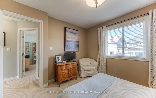 Additional image 30 of 18 Creek Ridge St