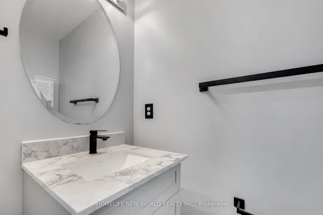 Additional image 11 of 4884 Capri Cres