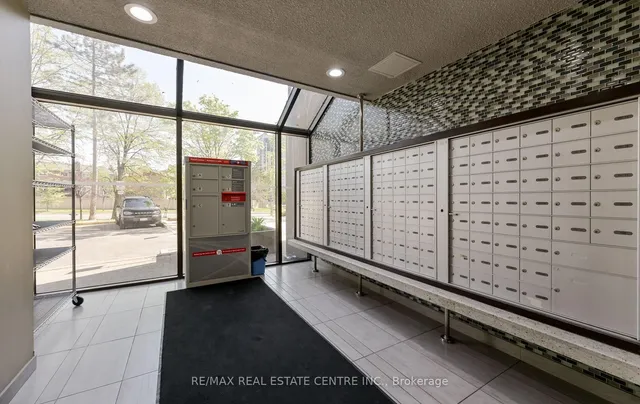 Additional image 4 of 200 Robert Speck Pkwy Unit 2006