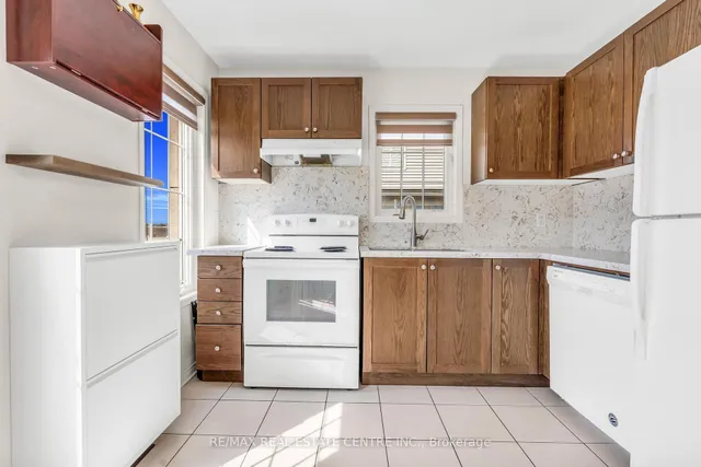 Additional image 16 of 54 Judy Sgro Ave