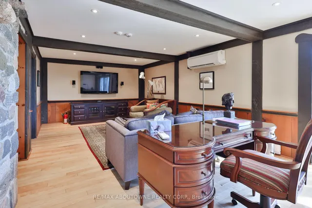 Additional image 32 of 270 North Shore Blvd