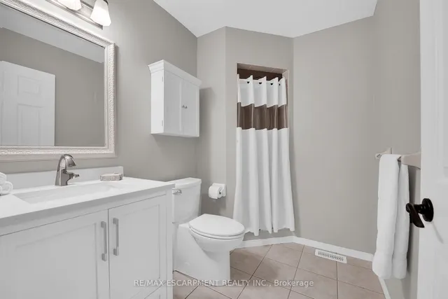 Additional image 33 of 174 Highbury Dr Unit 13