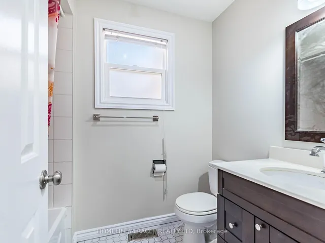 Additional image 41 of 5020 Northern Lights Circ