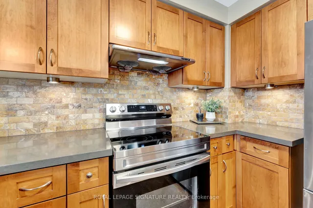 Additional image 18 of 780 Woodward Ave