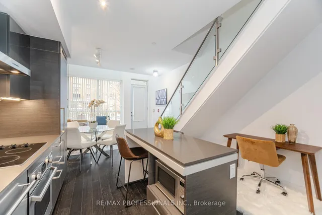 Additional image 15 of 1030 King St Unit 103