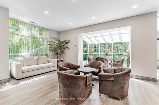 Additional image 32 of 95 Prince Arthur Ave Unit 104