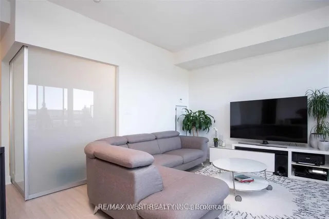 Additional image 15 of 99 The Donway Blvd Unit 519