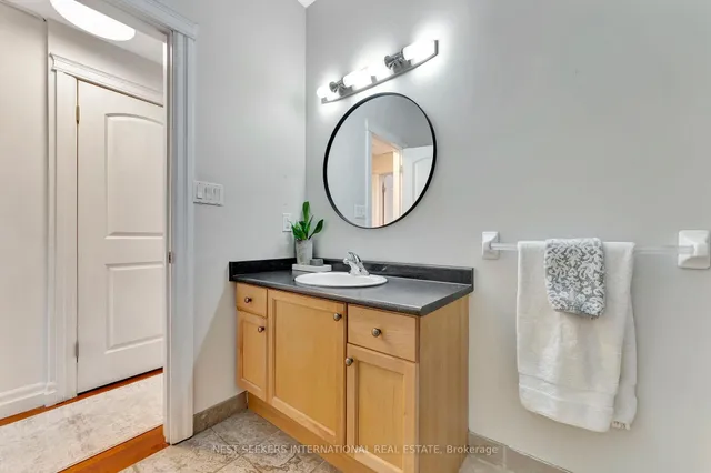 Additional image 9 of 555 King St Unit 303