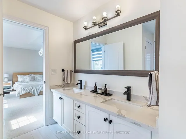 Additional image 25 of 144 Bloomsbury Ave