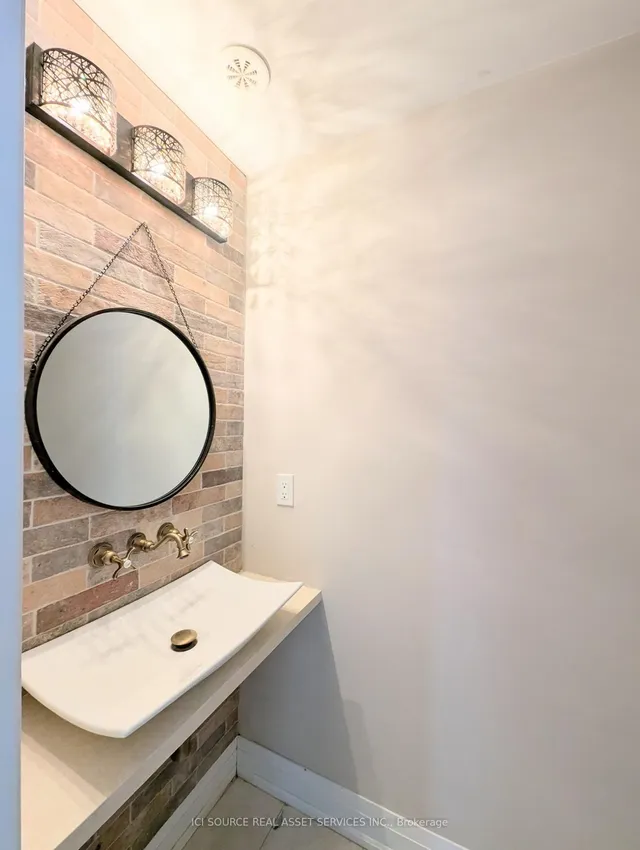 Additional image 9 of 3077 Cawthra Rd Unit 16