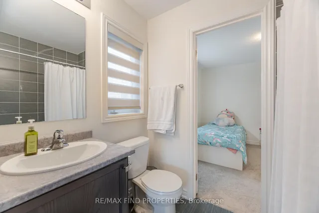 Additional image 24 of 3909 Koenig Rd