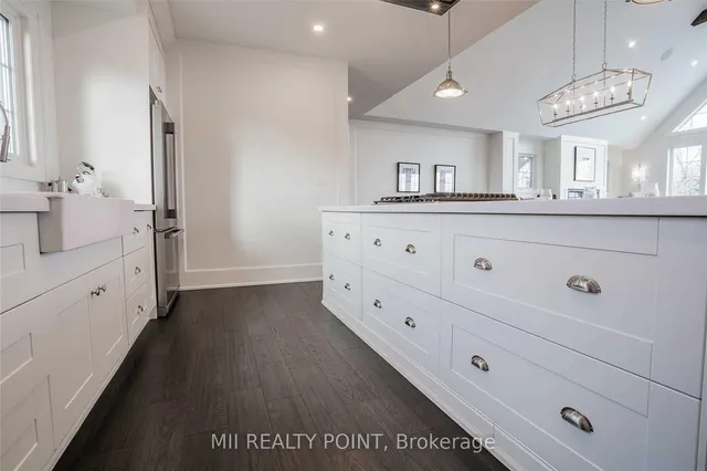 Additional image 12 of 881 Danforth Pl