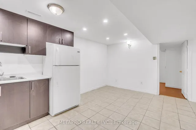 Additional image 28 of 19 Firwood Cres